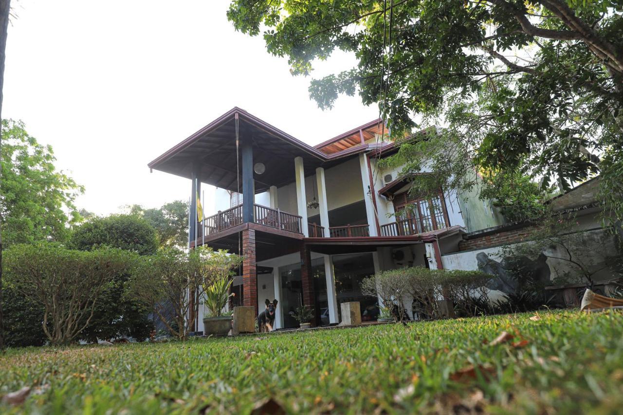 Yala Rich Lodge ทิซซามาฮารามา ภายนอก รูปภาพ